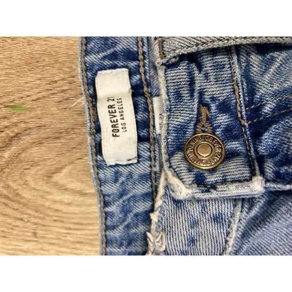 Forever 21 Women's Blue Distressed Denim Cutoff Shorts Size 27 Casual - Picture 5 of 10
